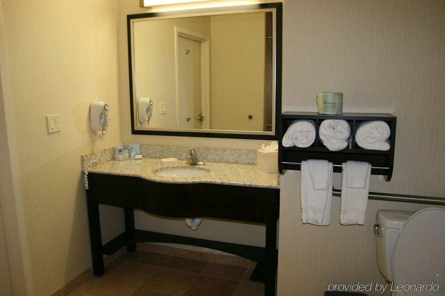Hampton Inn & Suites Phoenix Glendale-Westgate Pokój zdjęcie